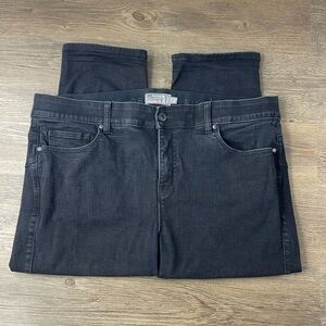 Torrid Women’s Black Crop Bombshell Skinny, size 20